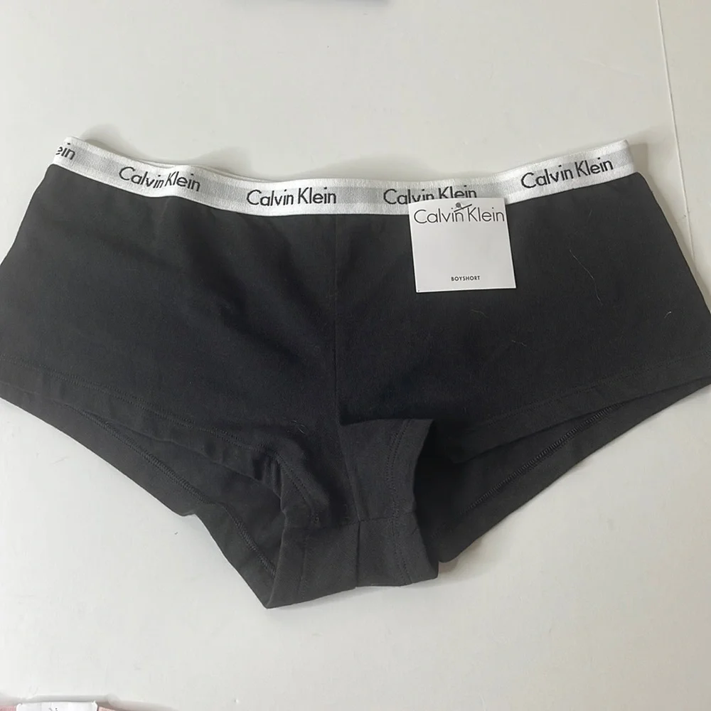 Calvin Klein calvin klein